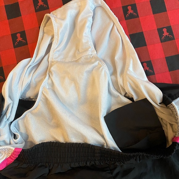 3/$15 Women’s Spalding shorts - Picture 4 of 4